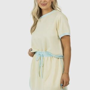 Katydid Cream and Light Blue Women's Set